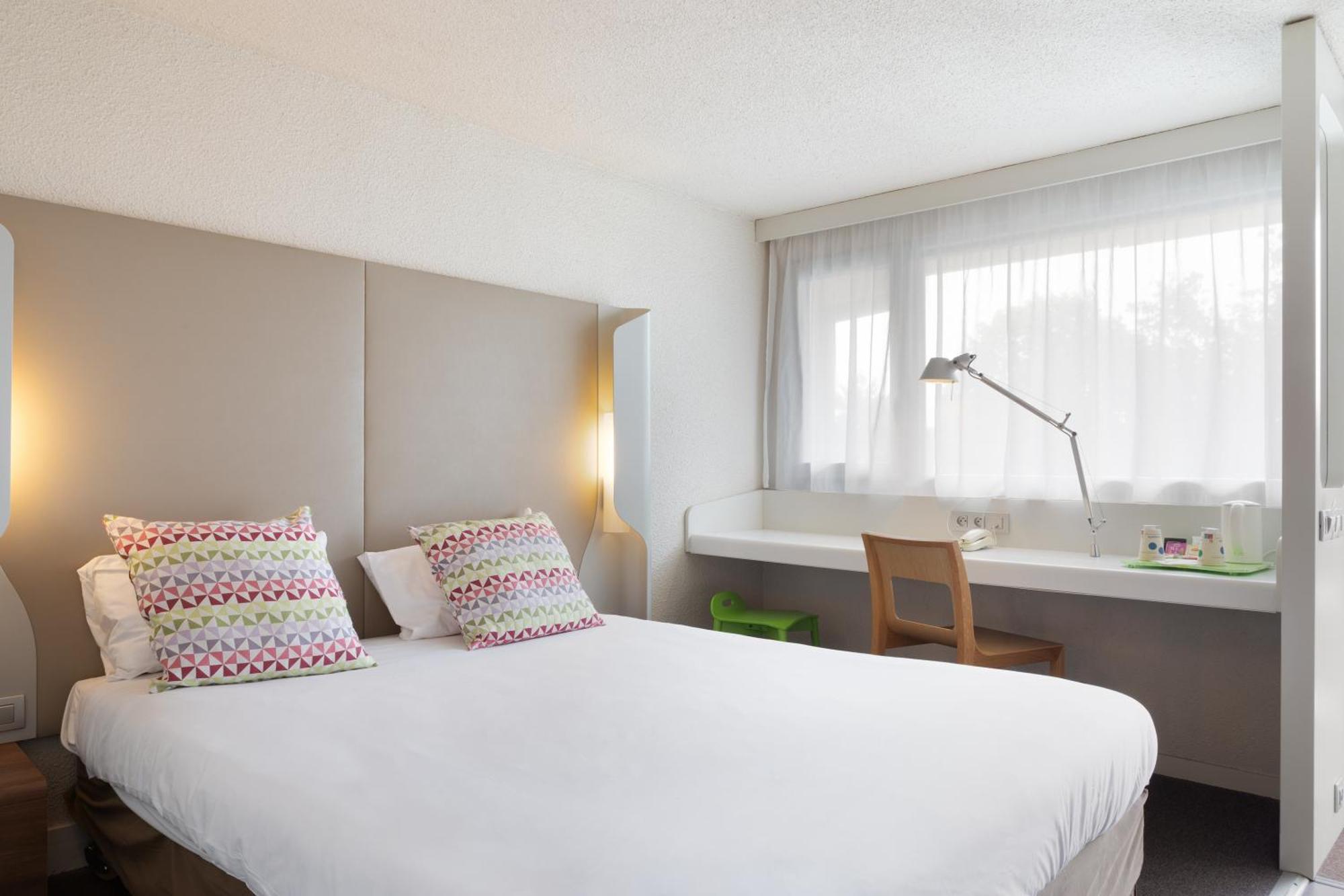 Campanile Creteil - Bonneuil Sur Marne Hotel Exterior photo