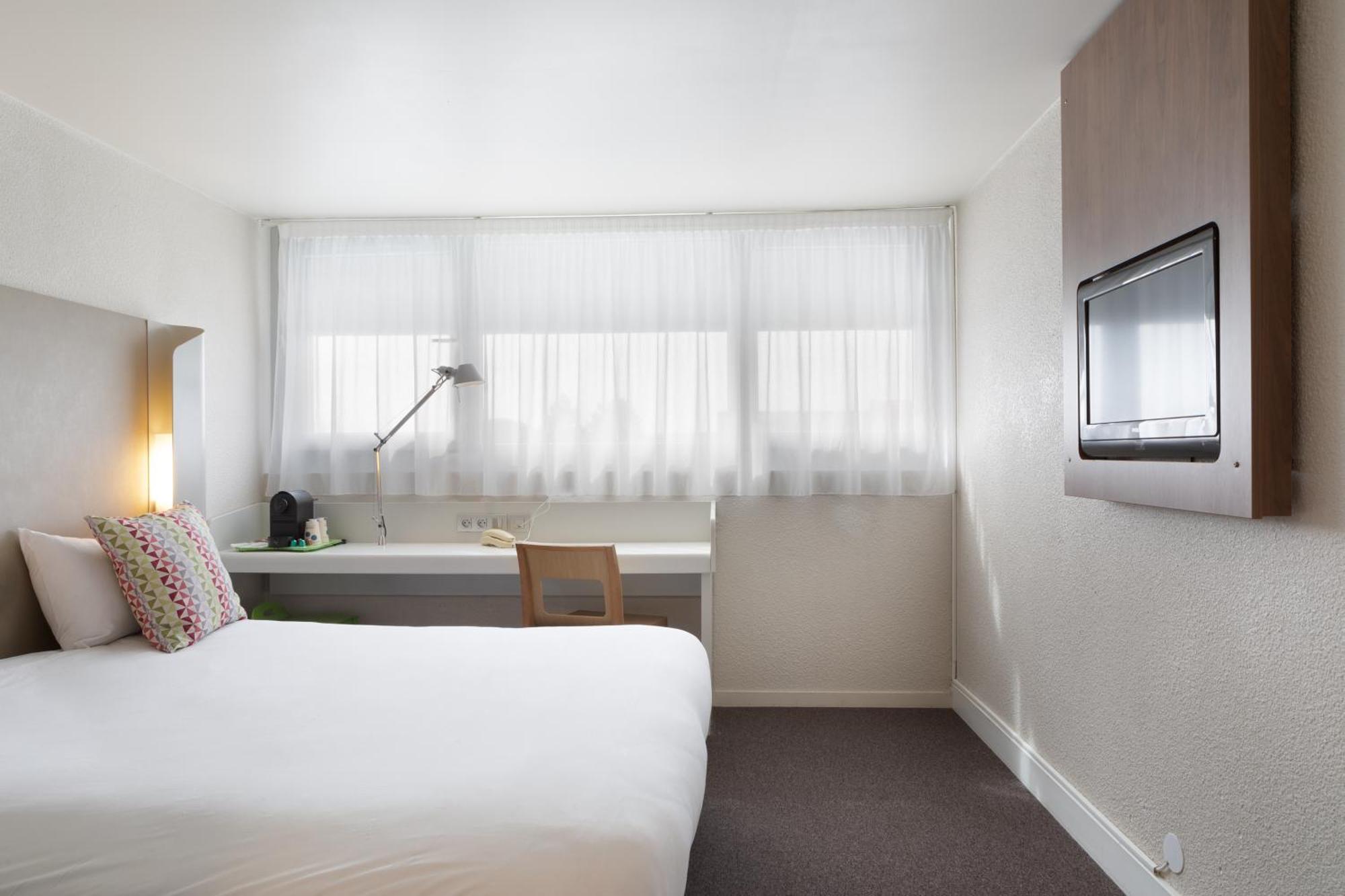 Campanile Creteil - Bonneuil Sur Marne Hotel Exterior photo